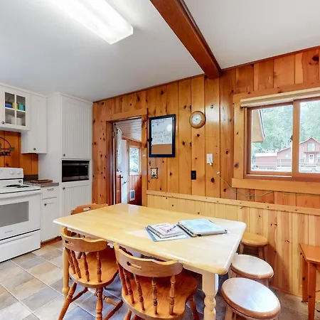 Moccasin Lake Joseph Exterior photo